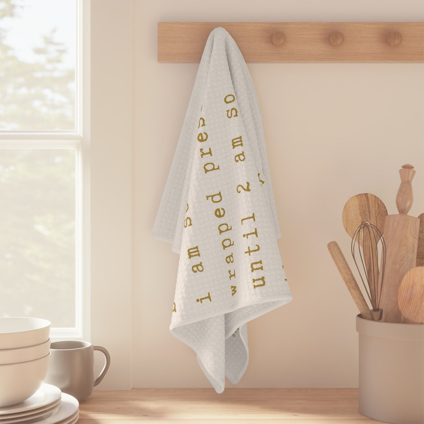 merry christmas, babe.-gianna jessen gold font tea towel